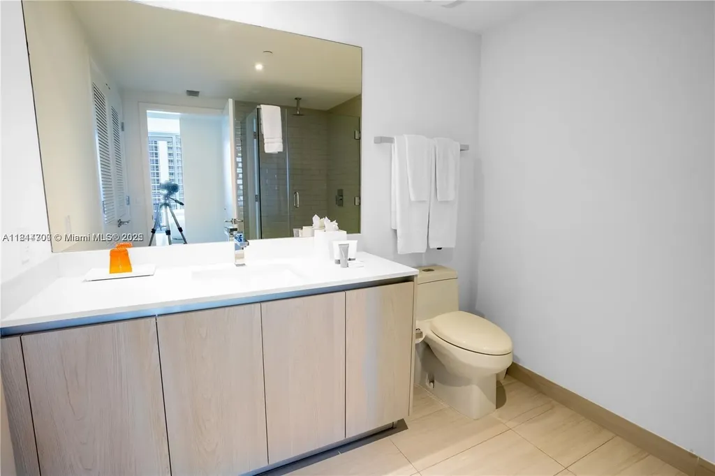 4010 S Ocean Drive Hollywood FL 33019