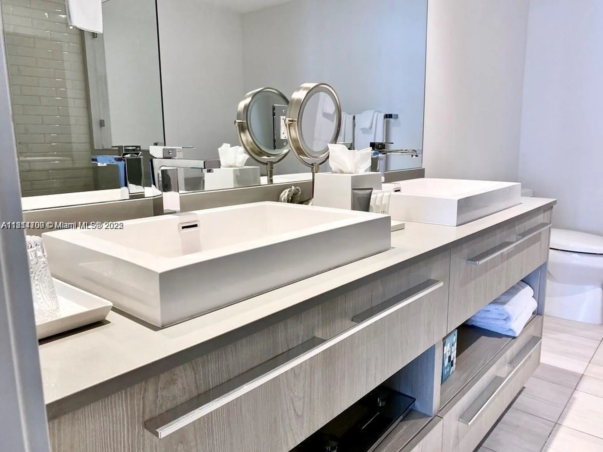 4010 S Ocean Drive Hollywood FL 33019