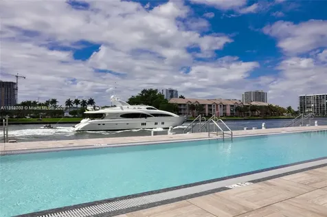 4010 S Ocean Drive Hollywood FL 33019