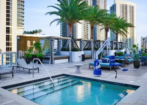 4010 S Ocean Drive Hollywood FL 33019