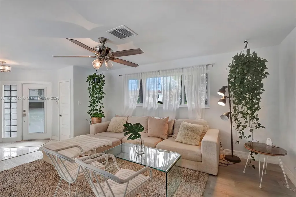 2700 SW 34th Avenue Fort Lauderdale FL 33312