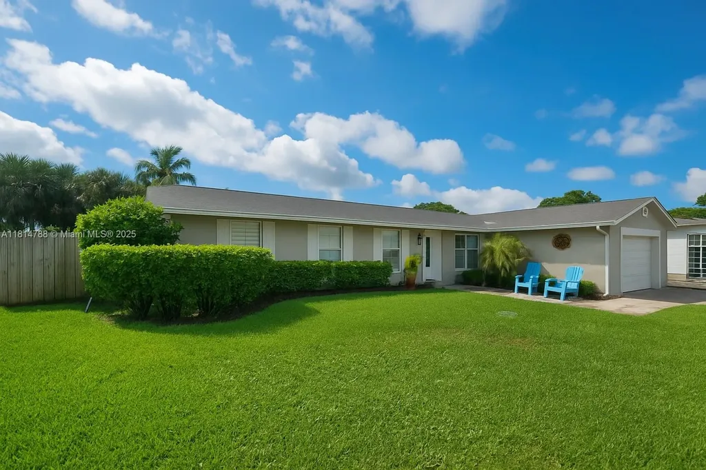 4706 25th Avenue SW Naples FL 34116