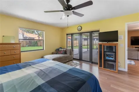 1098 NW 83rd Drive Coral Springs FL 33071