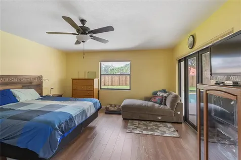 1098 NW 83rd Drive Coral Springs FL 33071