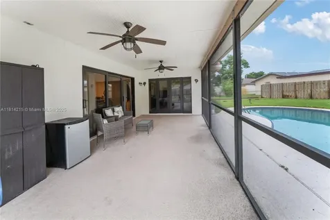 1098 NW 83rd Drive Coral Springs FL 33071