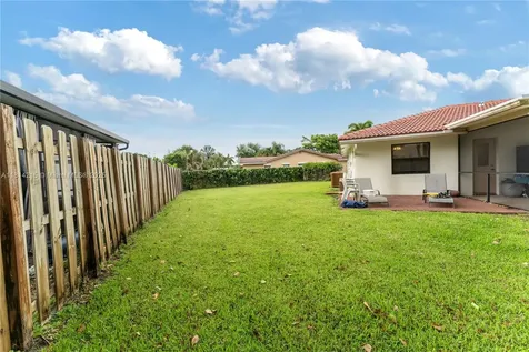 1098 NW 83rd Drive Coral Springs FL 33071