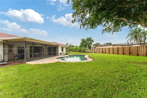 1098 NW 83rd Drive Coral Springs FL 33071