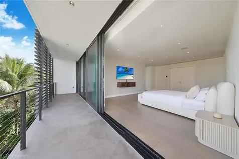 420 N Hibiscus Drive Miami Beach FL 33139
