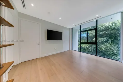 420 N Hibiscus Drive Miami Beach FL 33139
