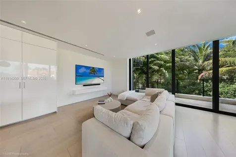 420 N Hibiscus Drive Miami Beach FL 33139