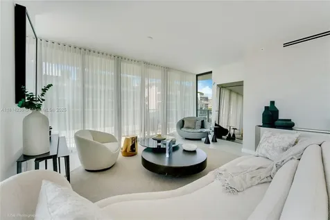 9901 W Bay Harbor Drive Bay Harbor Islands FL 33154