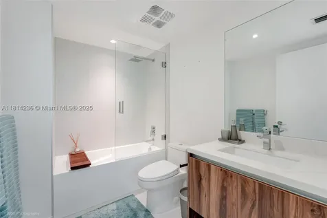 9901 W Bay Harbor Drive Bay Harbor Islands FL 33154