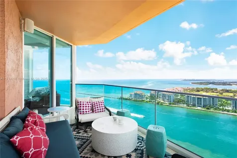 300 S Pointe Drive Miami Beach FL 33139