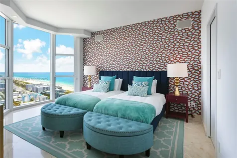 300 S Pointe Drive Miami Beach FL 33139