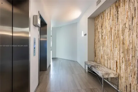 300 S Pointe Drive Miami Beach FL 33139