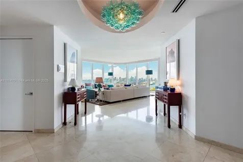 300 S Pointe Drive Miami Beach FL 33139