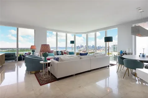 300 S Pointe Drive Miami Beach FL 33139