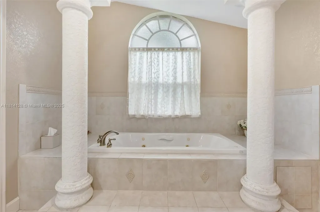 5655 NW 86th Avenue Coral Springs FL 33067