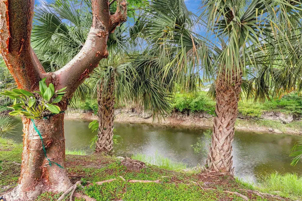 5655 NW 86th Avenue Coral Springs FL 33067