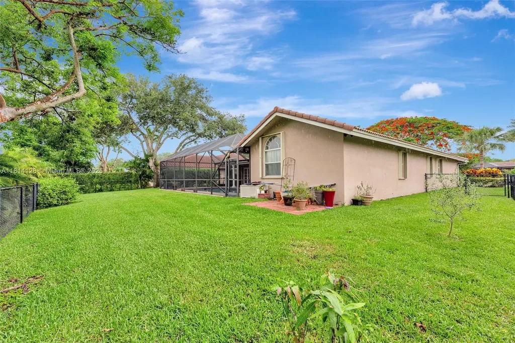 5655 NW 86th Avenue Coral Springs FL 33067