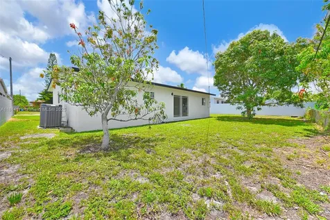 3931 NW 172nd Terrace Miami Gardens FL 33055