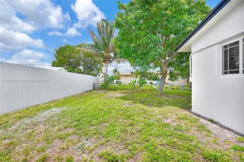 3931 NW 172nd Terrace Miami Gardens FL 33055