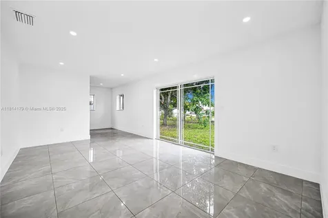 3931 NW 172nd Terrace Miami Gardens FL 33055