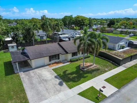 347 NW 17th Street Homestead FL 33030