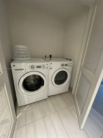 4010 S Ocean Drive Hollywood FL 33019