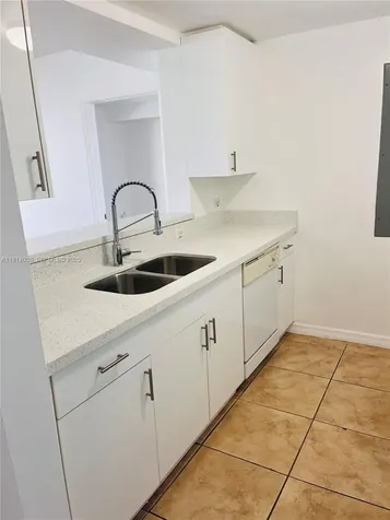 900 SW 8th Street Miami FL 33130