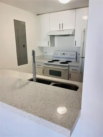 900 SW 8th Street Miami FL 33130