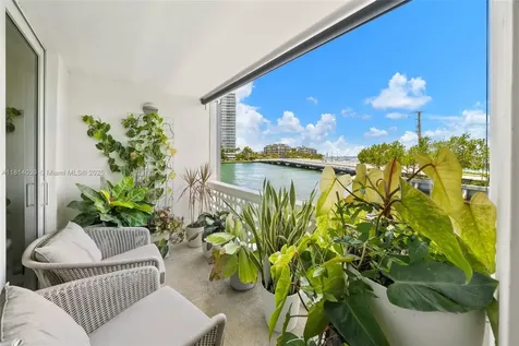 1670 Lincoln Court Miami Beach FL 33139