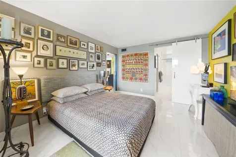 1670 Lincoln Court Miami Beach FL 33139