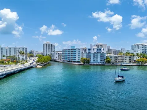 1670 Lincoln Court Miami Beach FL 33139