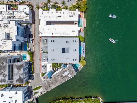 1670 Lincoln Court Miami Beach FL 33139