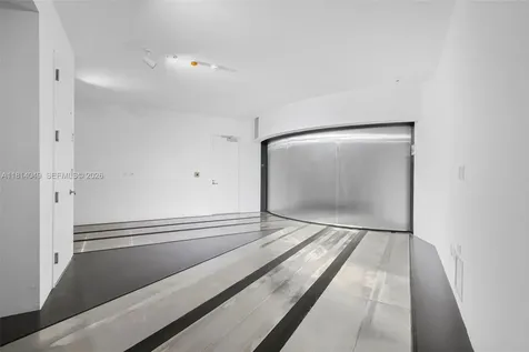 18555 Collins Avenue Sunny Isles Beach FL 33160