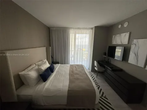 4010 S Ocean Drive Hollywood FL 33019