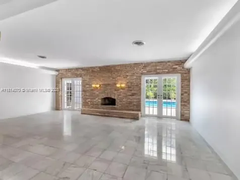 915 Country Club Prado Coral Gables FL 33134