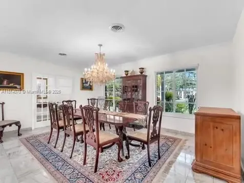 915 Country Club Prado Coral Gables FL 33134