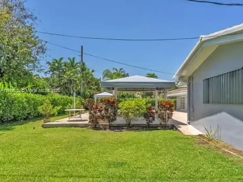 915 Country Club Prado Coral Gables FL 33134