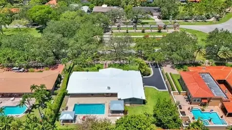 915 Country Club Prado Coral Gables FL 33134