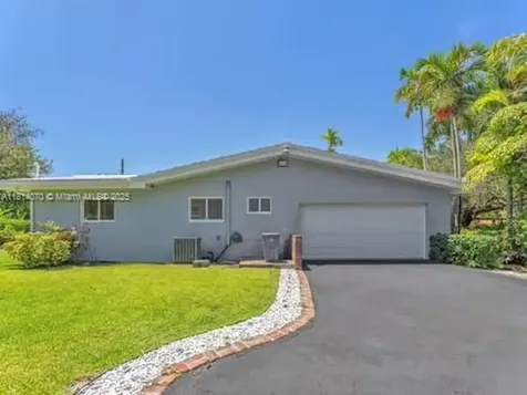 915 Country Club Prado Coral Gables FL 33134