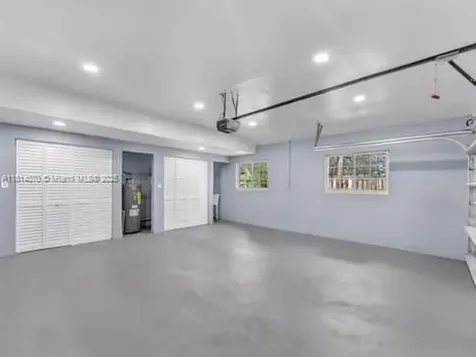 915 Country Club Prado Coral Gables FL 33134