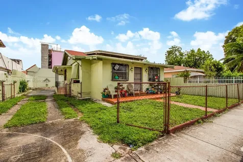 1159 NW 4th Street Miami FL 33128