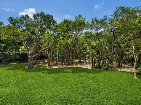 5355 Hammock Drive Coral Gables FL 33156