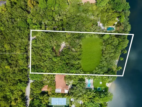5355 Hammock Drive Coral Gables FL 33156