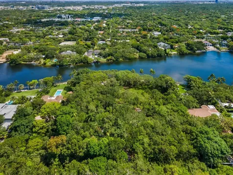 5355 Hammock Drive Coral Gables FL 33156