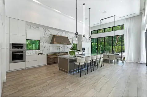 9505 SW 63rd Court Pinecrest FL 33156