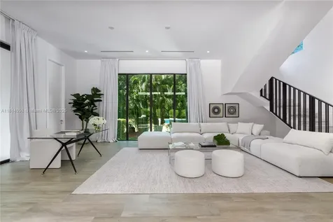 9505 SW 63rd Court Pinecrest FL 33156