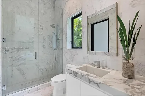 9505 SW 63rd Court Pinecrest FL 33156